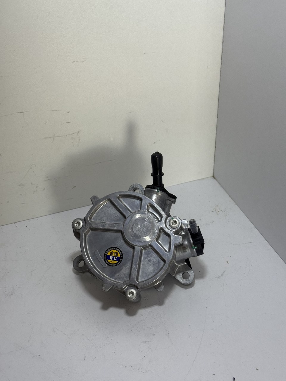 Vakuum nasos Onix (Tracker-2)