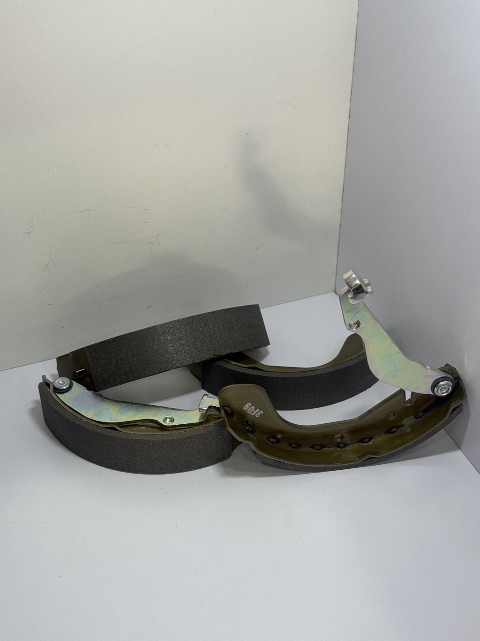 Kolodka orqa Nexia 3