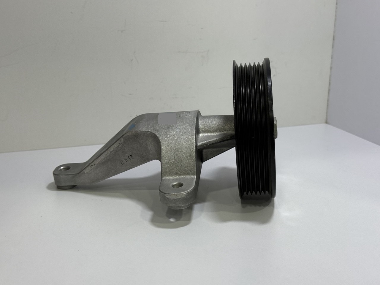 Kronshteyn va kompressor shkivi Cobalt