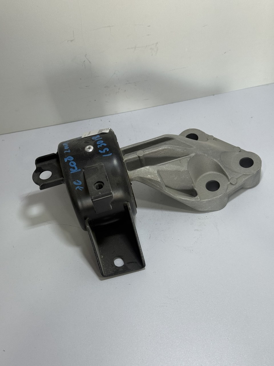 Podushka korobka LH AT Cobalt