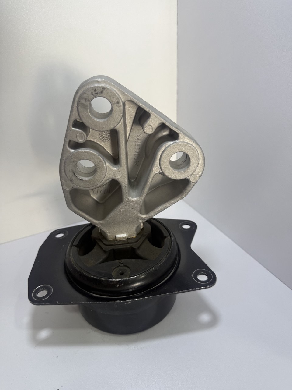 Podushka korobka LH AT Malibu 1