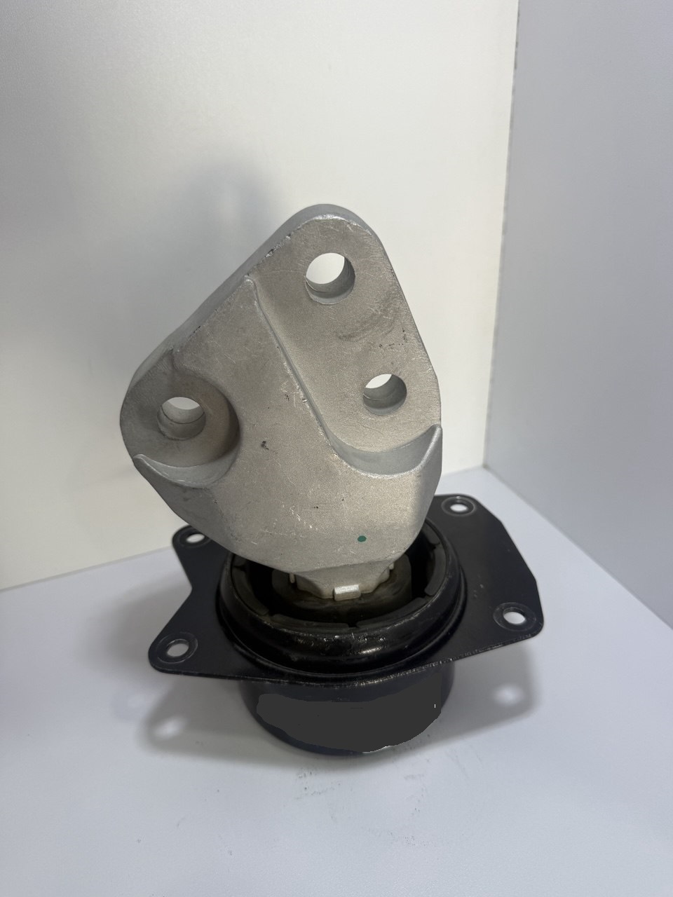 Podushka korobka LH AT Malibu 1