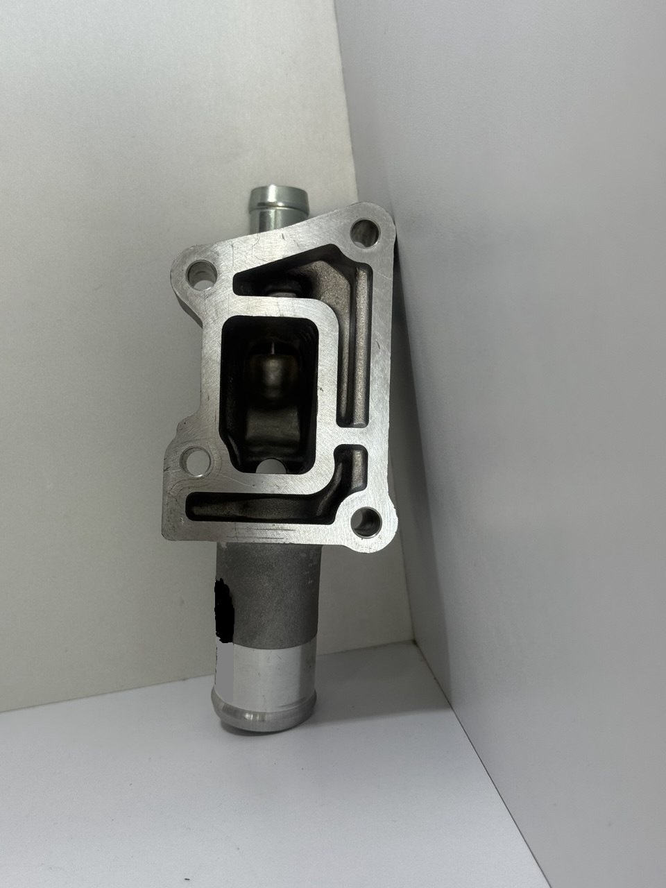 Sovutish sistemasi flanesi (choynak) MT Cobalt